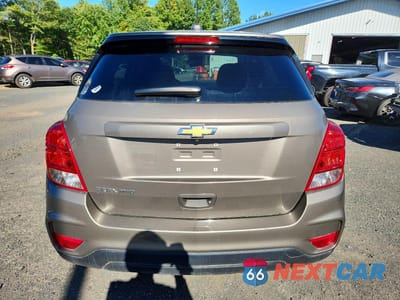 Zdjęcie 6 z 13 samochodu: 2020 CHEVROLET TRAX LS VIN:KL7CJNSB3LB343025 - miniatura