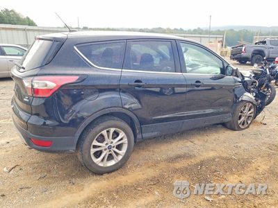 Trzecie zdjęcie samochodu z tyłu: 2017 FORD ESCAPE SE VIN:1FMCU9GD2HUC07844 - miniatura