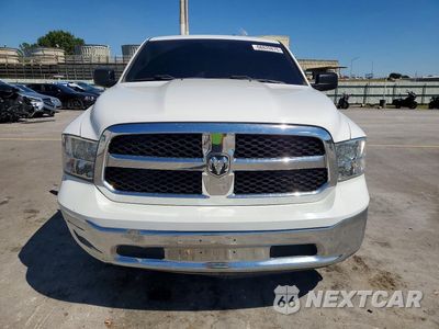 Piąte zdjęcie samochodu w środku: 2018 RAM 1500 ST VIN:1C6RR6KG1JS132188 - miniatura