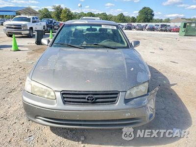 Piąte zdjęcie samochodu w środku: 2000 TOYOTA CAMRY CE VIN:4T1BG22K6YU001202 - miniatura