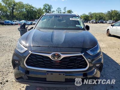 Piąte zdjęcie samochodu w środku: 2022 TOYOTA HIGHLANDER XLE VIN:5TDGZRBH8NS191912 - miniatura