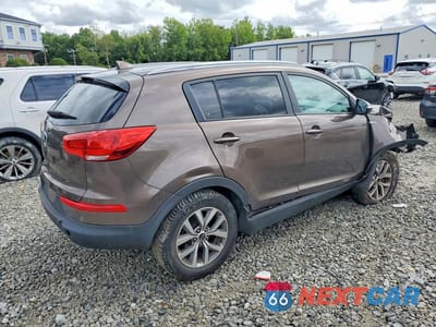 Trzecie zdjęcie samochodu z tyłu: 2015 KIA SPORTAGE LX VIN:KNDPBCAC9F7713675 - miniatura
