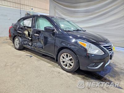 Czwarte zdjęcie samochodu z boku: 2019 NISSAN VERSA SV VIN:3N1CN7AP3KL800965 - miniatura