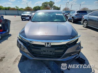 Piąte zdjęcie samochodu w środku: 2018 HONDA ACCORD TOURING VIN:1HGCV2F97JA035311 - miniatura