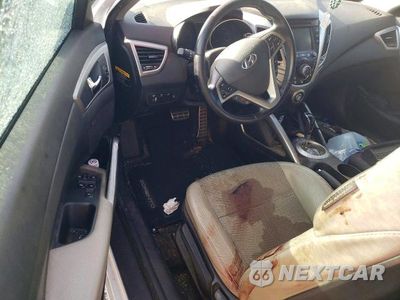 Zdjęcie 8 z 12 samochodu: 2013 HYUNDAI VELOSTER BASE VIN:KMHTC6ADXDU149714 - miniatura