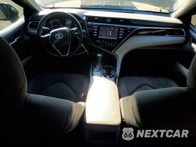 Zdjęcie 8 z 13 samochodu: 2018 TOYOTA CAMRY L VIN:4T1B11HK2JU644557 - miniatura