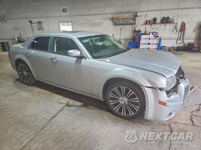 Czwarte zdjęcie samochodu z boku: 2010 CHRYSLER 300 S VIN:2C3CA9CT4AH273125 - miniatura