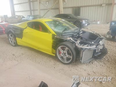 Czwarte zdjęcie samochodu z boku: 2020 CHEVROLET CORVETTE STINGRAY 3LT VIN:1G1Y82D4XL5115628 - miniatura