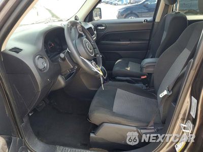 Zdjęcie 7 z 13 samochodu: 2017 JEEP PATRIOT SPORT VIN:1C4NJPBBXHD132245 - miniatura