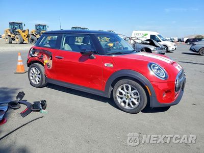 Czwarte zdjęcie samochodu z boku: 2021 MINI COOPER SE VIN:WMWXP3C05M2N34089 - miniatura