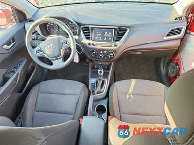 Zdjęcie 8 z 13 samochodu: 2019 HYUNDAI ACCENT SEL VIN:3KPC24A35KE056565 - miniatura