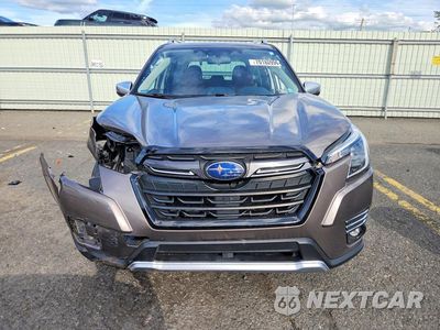 Piąte zdjęcie samochodu w środku: 2023 SUBARU FORESTER TOURING VIN:JF2SKARC0PH477207 - miniatura