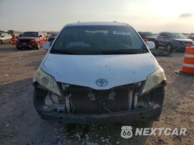 Piąte zdjęcie samochodu w środku: 2012 TOYOTA SIENNA LE VIN:5TDKK3DC2CS216331 - miniatura