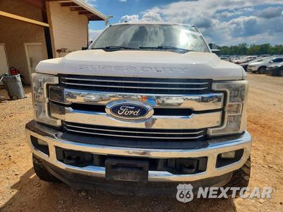 Piąte zdjęcie samochodu w środku: 2017 FORD F250 SUPER DUTY VIN:1FT7W2BTXHED84268 - miniatura