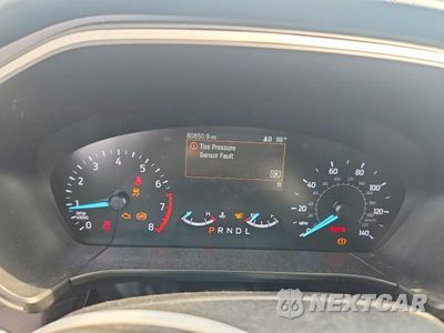 Zdjęcie 9 z 14 samochodu: 2021 FORD ESCAPE SE VIN:1FMCU0G69MUA46450 - miniatura