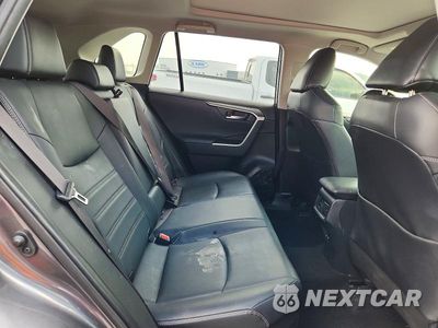 Zdjęcie 11 z 13 samochodu: 2019 TOYOTA RAV4 LIMITED VIN:JTMDWRFV5KD508578 - miniatura