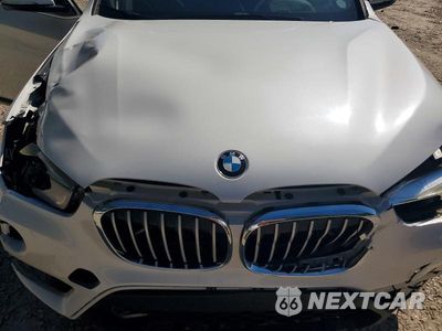 Zdjęcie 12 z 14 samochodu: 2018 BMW X1 XDRIVE28I VIN:WBXHT3C32J3H30239 - miniatura