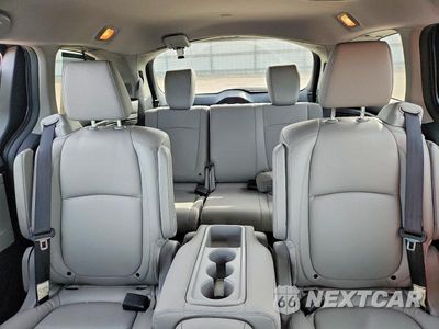 Zdjęcie 10 z 13 samochodu: 2018 HONDA ODYSSEY ELITE VIN:5FNRL6H97JB057707 - miniatura