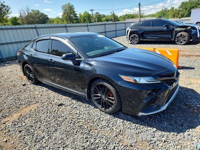 Czwarte zdjęcie samochodu z boku: 2022 TOYOTA CAMRY XSE VIN:4T1K61BK5NU054997 - miniatura