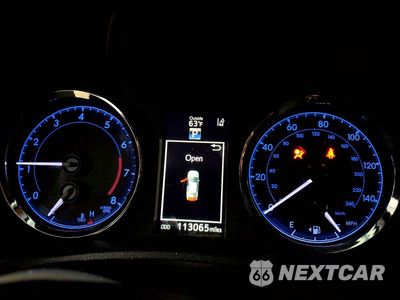 Zdjęcie 9 z 12 samochodu: 2017 TOYOTA COROLLA SE VIN:2T1BURHEXHC894107 - miniatura