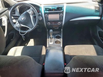 Zdjęcie 8 z 12 samochodu: 2015 NISSAN ALTIMA 2.5 SV VIN:1N4AL3AP7FC595791 - miniatura