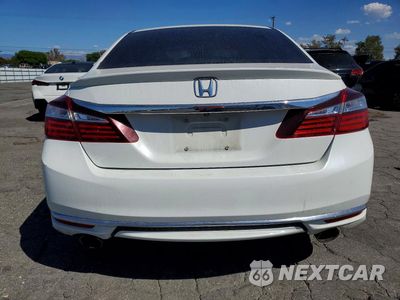 Zdjęcie 6 z 12 samochodu: 2016 HONDA ACCORD SPORT VIN:1HGCR2F50GA139097 - miniatura