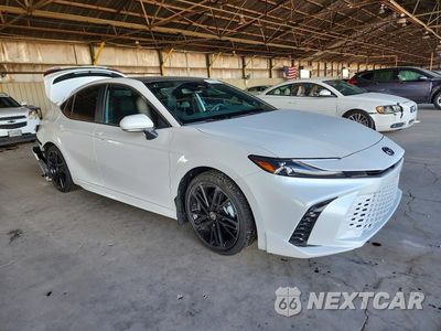 Czwarte zdjęcie samochodu z boku: 2025 TOYOTA CAMRY XSE VIN:4T1DAACK3SU642642 - miniatura