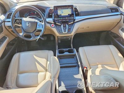 Zdjęcie 8 z 14 samochodu: 2019 HONDA ODYSSEY TOURING VIN:5FNRL6H81KB084331 - miniatura