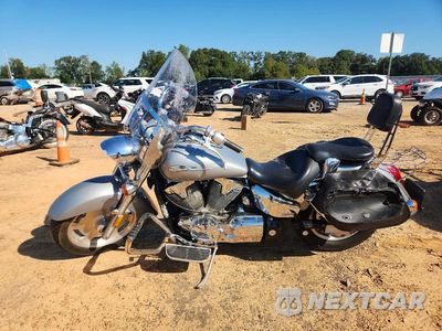 Trzecie zdjęcie samochodu z tyłu: 2005 HONDA VTX1300 R VIN:1HFSC52385A215069 - miniatura