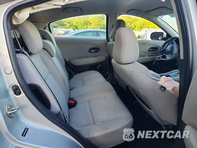 Zdjęcie 10 z 12 samochodu: 2016 HONDA HR-V LX VIN:3CZRU6H33GM766819 - miniatura