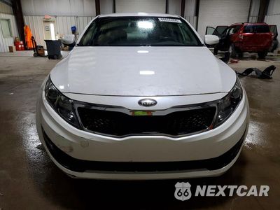 Piąte zdjęcie samochodu w środku: 2013 KIA OPTIMA LX VIN:KNAGM4A75D5371201 - miniatura