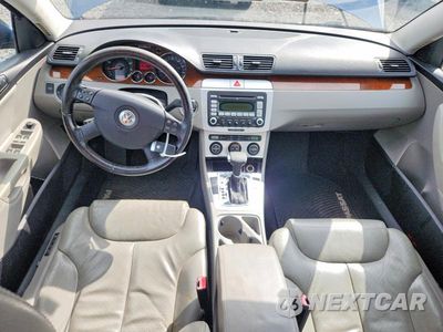 Zdjęcie 8 z 12 samochodu: 2007 VOLKSWAGEN PASSAT 2.0T LUXURY LEATHER VIN:WVWEK73C77P097522 - miniatura