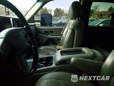 Zdjęcie 7 z 12 samochodu: 2005 GMC NEW SIERRA K1500 VIN:2GTEK19B051285305 - miniatura