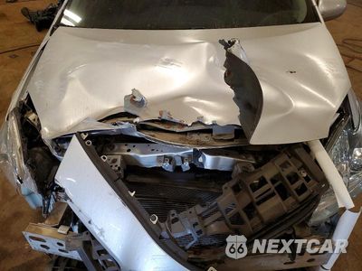 Zdjęcie 11 z 13 samochodu: 2011 TOYOTA PRIUS THREE VIN:JTDKN3DU4B5361097 - miniatura