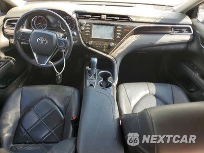 Zdjęcie 8 z 12 samochodu: 2018 TOYOTA CAMRY XLE VIN:4T1B11HK2JU025635 - miniatura
