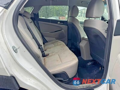 Zdjęcie 9 z 12 samochodu: 2020 HYUNDAI TUCSON SE VIN:KM8J2CA49LU148951 - miniatura