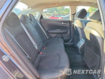 Zdjęcie 10 z 12 samochodu: 2019 KIA OPTIMA LX VIN:5XXGT4L31KG288180 - miniatura