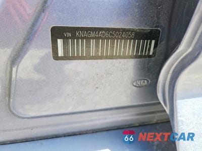 Zdjęcie 12 z 12 samochodu: 2012 KIA OPTIMA HYBRID VIN:KNAGM4AD6C5024058 - miniatura