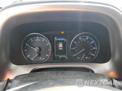 Zdjęcie 9 z 14 samochodu: 2018 TOYOTA RAV4 LE VIN:JTMZFREV6JJ152682 - miniatura