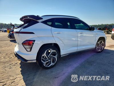 Trzecie zdjęcie samochodu z tyłu: 2024 HYUNDAI KONA N LINE VIN:KM8HA3A30RU094568 - miniatura