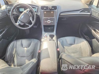 Zdjęcie 8 z 12 samochodu: 2020 FORD FUSION TITANIUM VIN:3FA6P0D9XLR153204 - miniatura