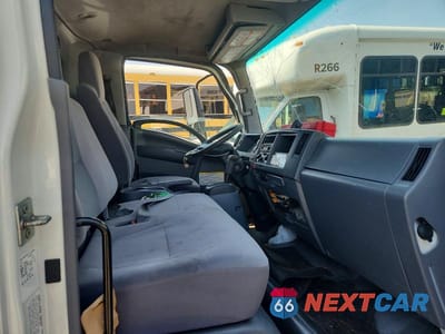 Zdjęcie 11 z 13 samochodu: 2019 ISUZU NPR HD REFRIGERATED BOX TRUCK VIN:JALC4W164K7K00637 - miniatura