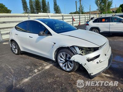Czwarte zdjęcie samochodu z boku: 2026 TESLA MODEL Y VIN:7SAYGDEE5TA393445 - miniatura