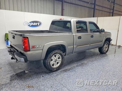 Trzecie zdjęcie samochodu z tyłu: 2006 CHEVROLET SILVERADO K1500 VIN:2GCEK13T961202490 - miniatura