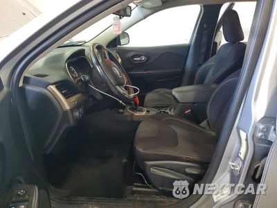 Zdjęcie 7 z 13 samochodu: 2015 JEEP CHEROKEE LATITUDE VIN:1C4PJMCBXFW557648 - miniatura