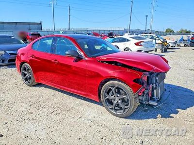 Czwarte zdjęcie samochodu z boku: 2018 ALFA ROMEO GIULIA TI Q4 VIN:ZARFAEEN5J7597945 - miniatura
