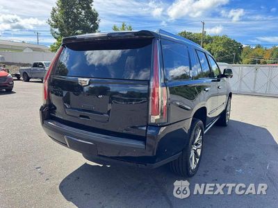 Trzecie zdjęcie samochodu z tyłu: 2019 CADILLAC ESCALADE PREMIUM LUXURY VIN:1GYS4CKJ8KR349999 - miniatura
