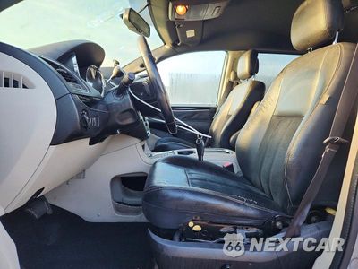 Zdjęcie 7 z 13 samochodu: 2017 DODGE GRAND CARAVAN SXT VIN:2C4RDGCG2HR806923 - miniatura