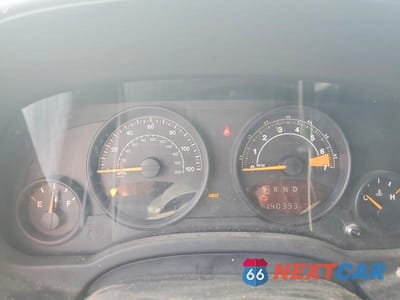 Zdjęcie 9 z 13 samochodu: 2014 JEEP PATRIOT LATITUDE VIN:1C4NJRFB5ED762241 - miniatura