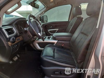 Zdjęcie 7 z 12 samochodu: 2017 NISSAN TITAN XD SL VIN:1N6BA1F45HN550716 - miniatura